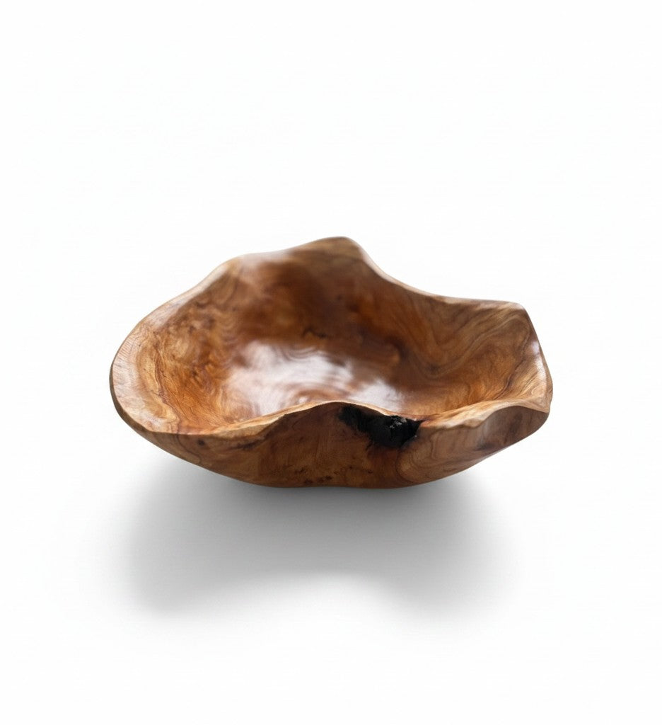 Natural Wonders USA small cedar bowl, 3.5
