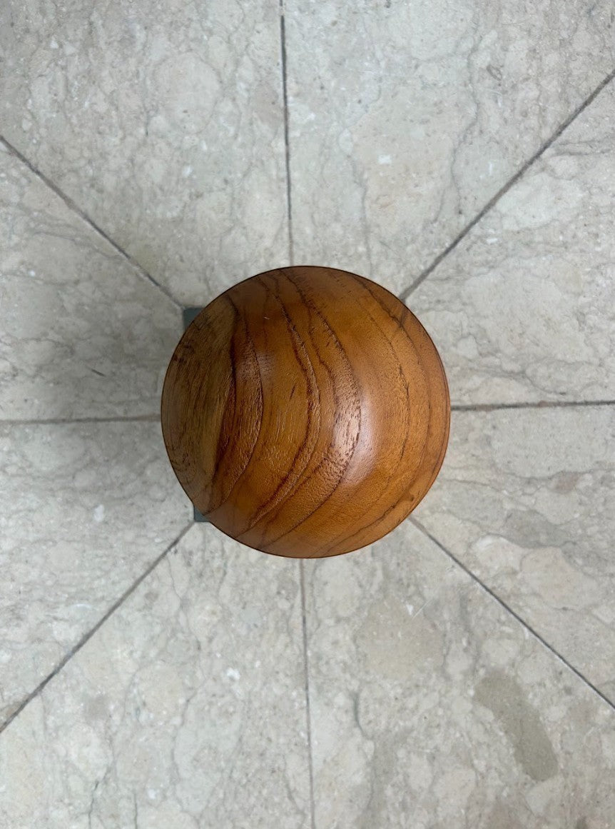 Natural Wonders USA mini wooden mushroom with smooth texture and natural grain, 7" round.