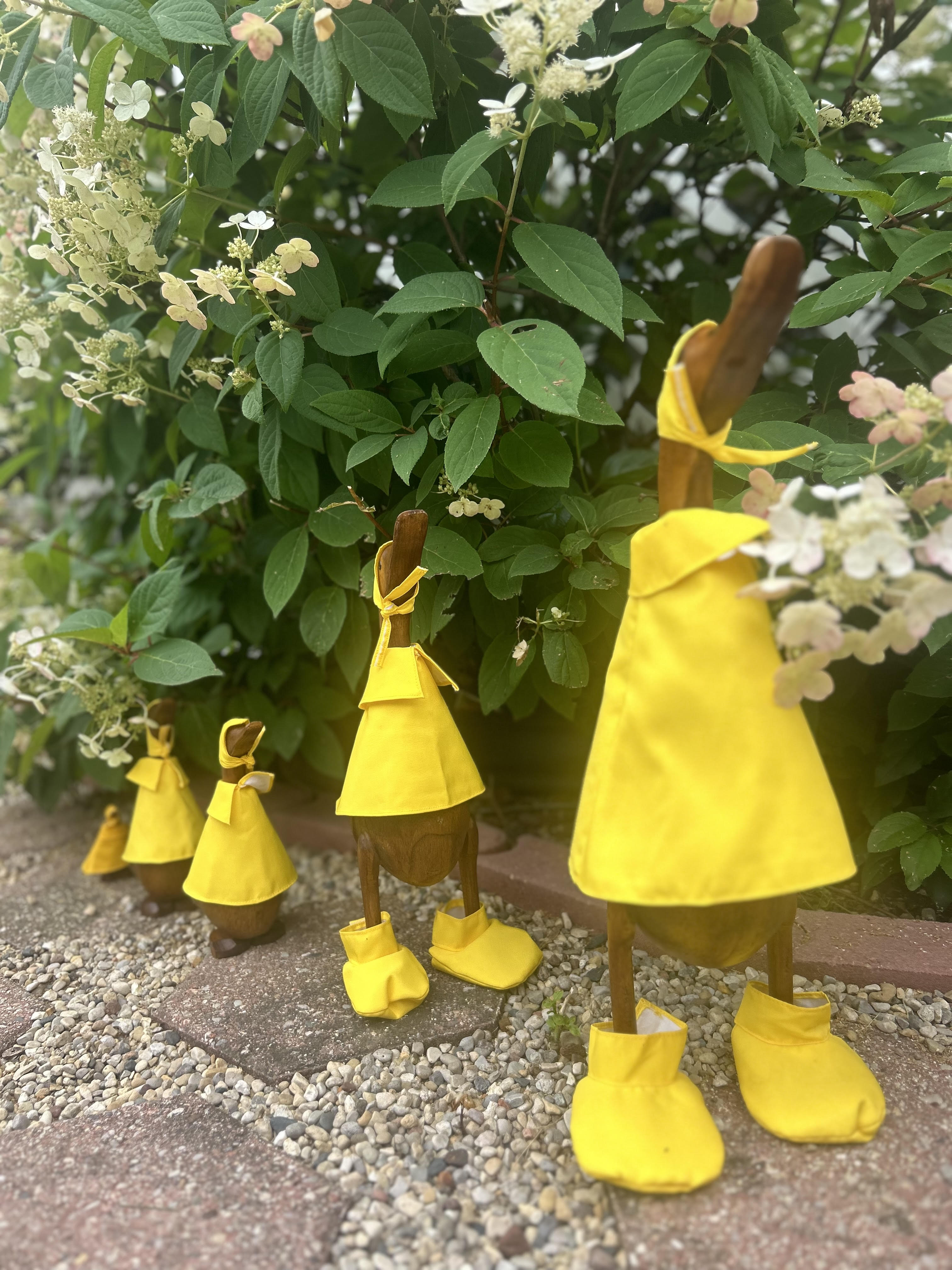 5pc Hand Carved Teak Wood Family Duck Set