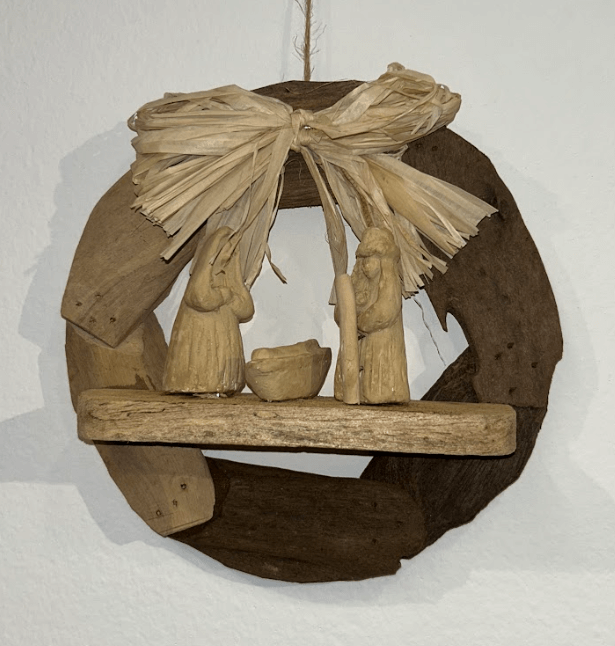Wooden Natividad